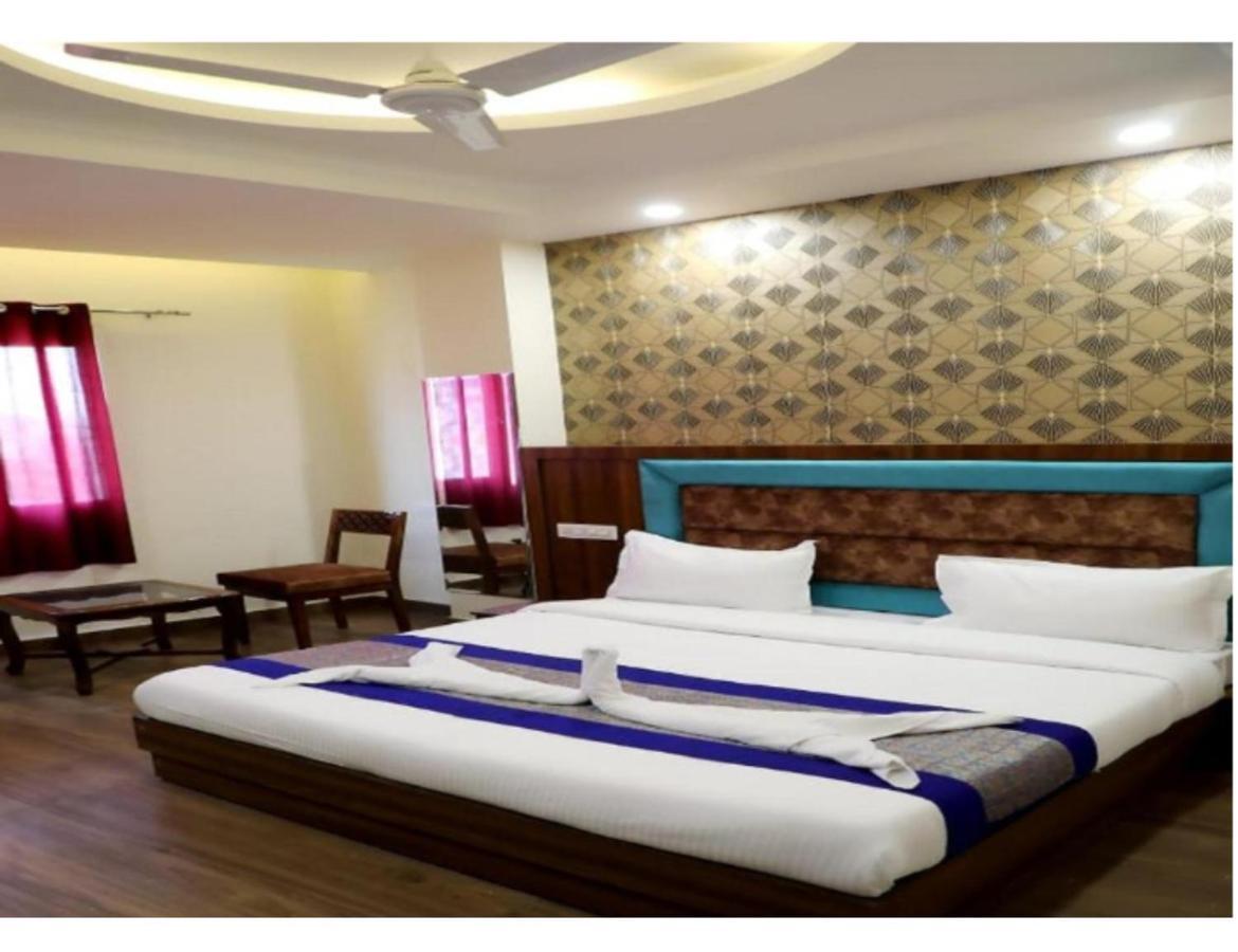 Hotel Royal Villa 2, Амритсар Екстериор снимка