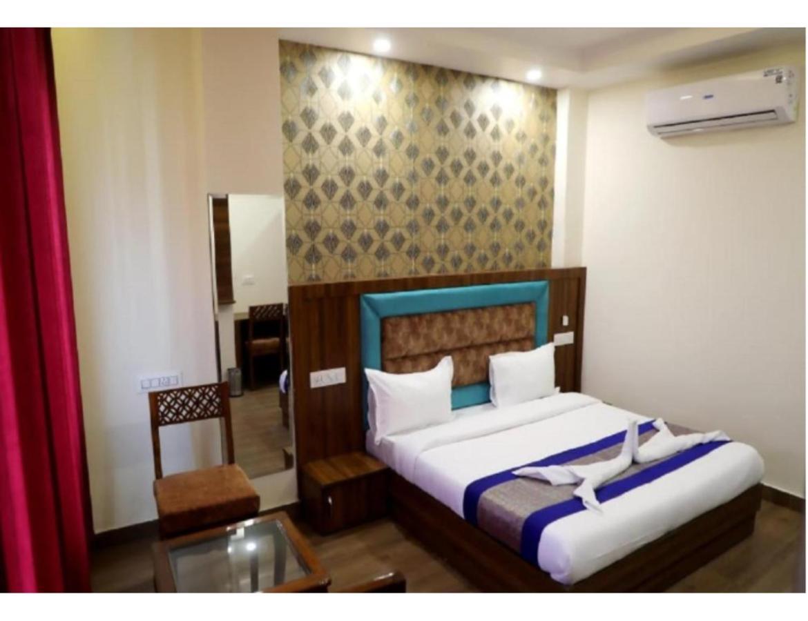Hotel Royal Villa 2, Амритсар Екстериор снимка