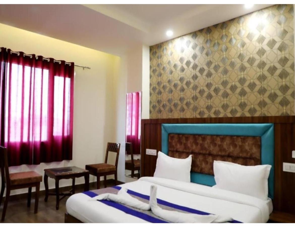 Hotel Royal Villa 2, Амритсар Екстериор снимка