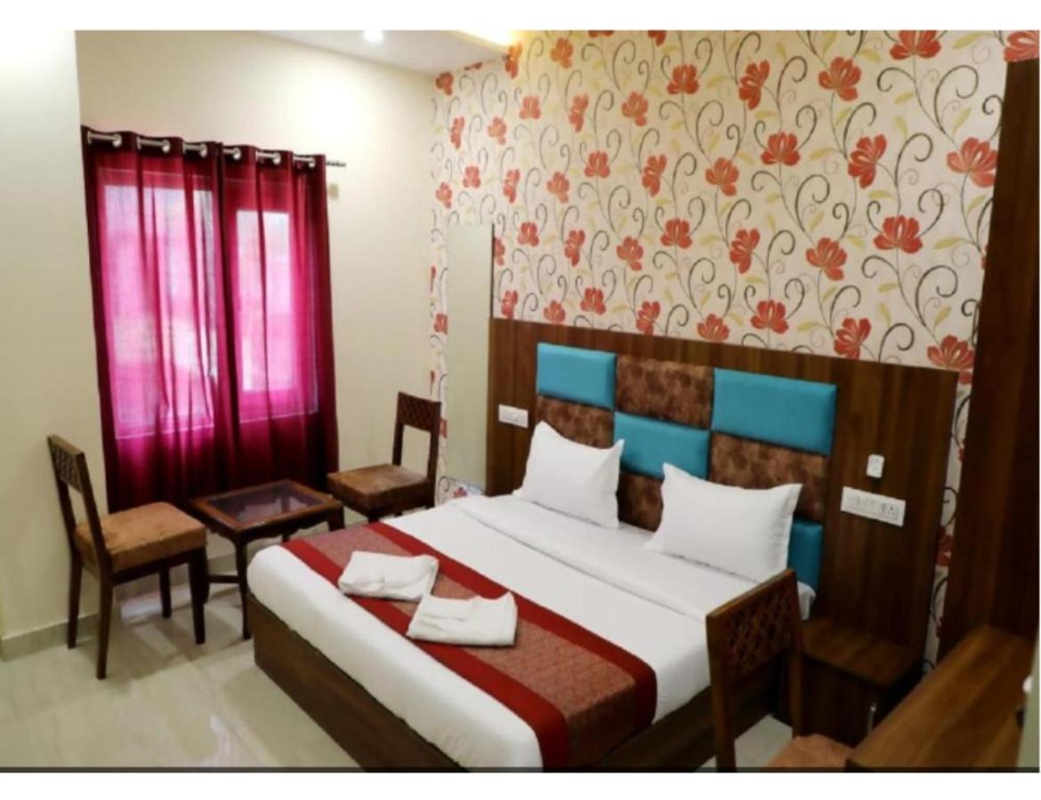 Hotel Royal Villa 2, Амритсар Екстериор снимка